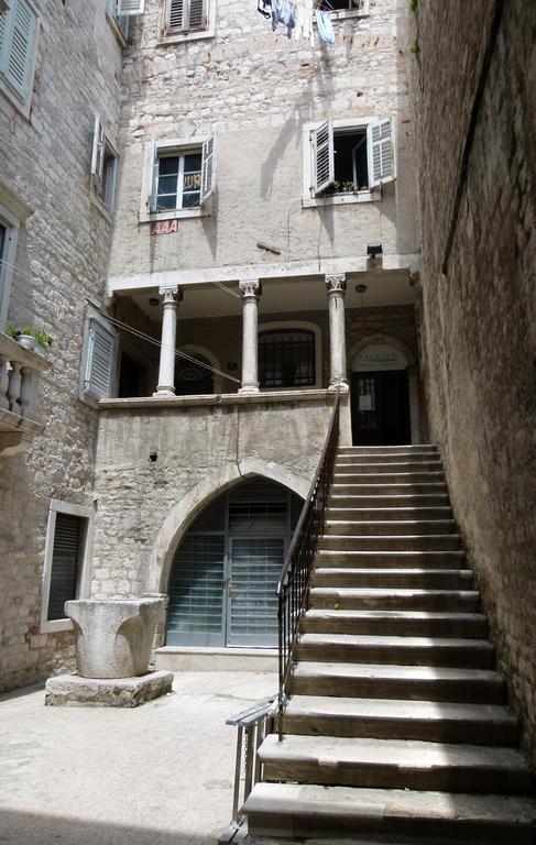 Palace Augubio Split Exterior photo